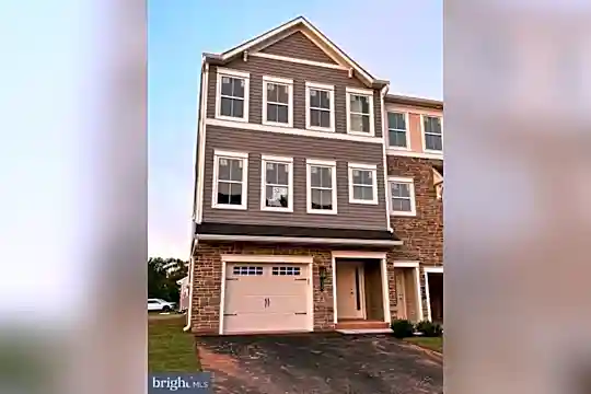 51 Copper Ct Photo 1