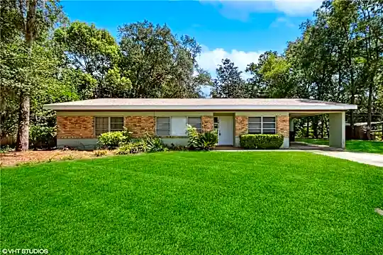 2015 NW 36th Dr Photo 1