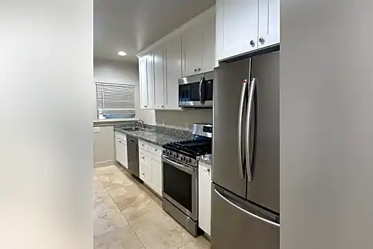 2118 L St Photo 2
