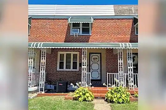 2308 Searles Rd Photo 2