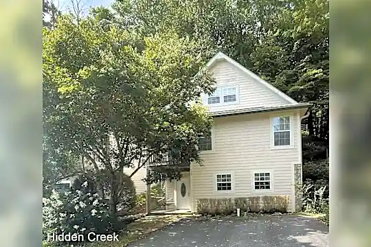 110 Trout Pond Ln Photo 1