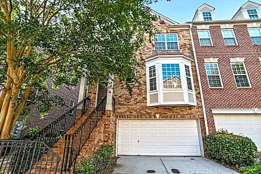 3939 Old Atlanta Station Dr Photo 1