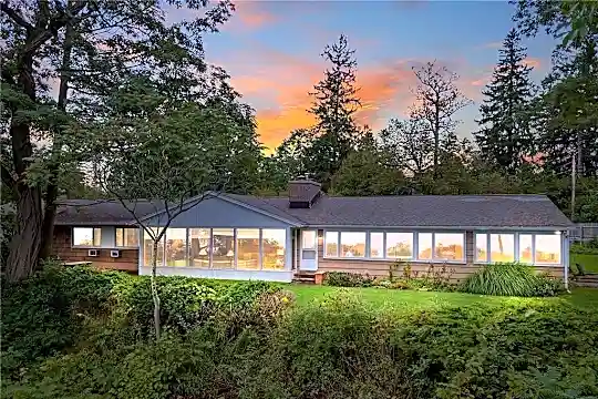 4889 E Lake Rd Photo 1
