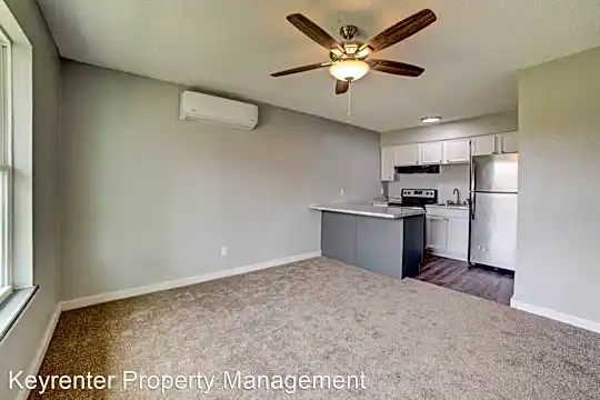 42 W Mike Ave Photo 1