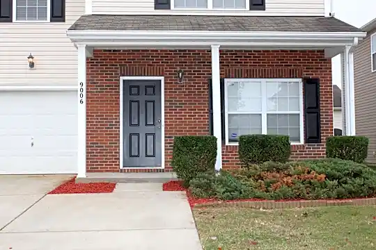 9006 Corey Common Ave Photo 2