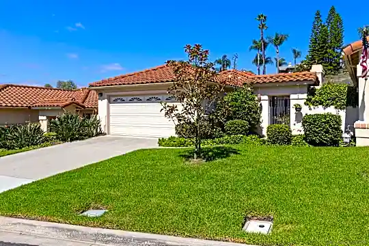 862 Huckleberry Ln Photo 1