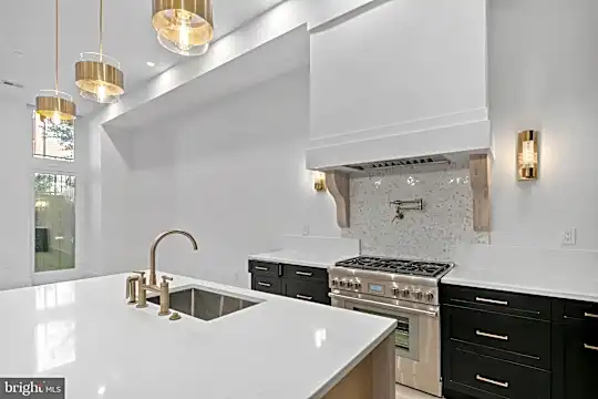 1844 Kalorama Rd NW #1 Photo 2
