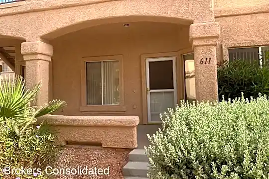 517 W Mesquite Blvd Photo 1