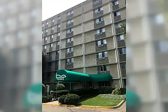 Hilldale Towers Apartments Photo 1