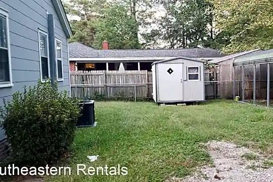 606 E Charlotte Ave Photo 2