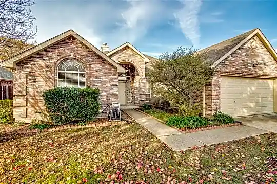 3729 Sycamore Ln Photo 2