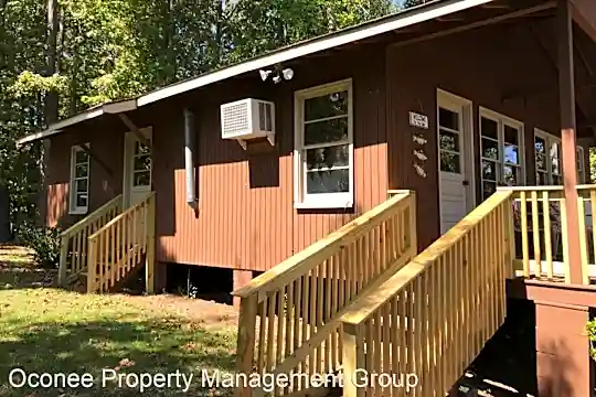 330 Sinclair Road Photo 1