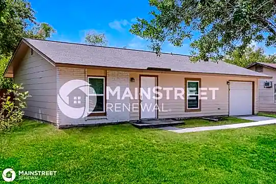 5970 Castle Hunt Dr Photo 2