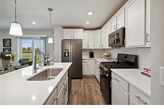 8766 Parkington Avenue NE Photo 2