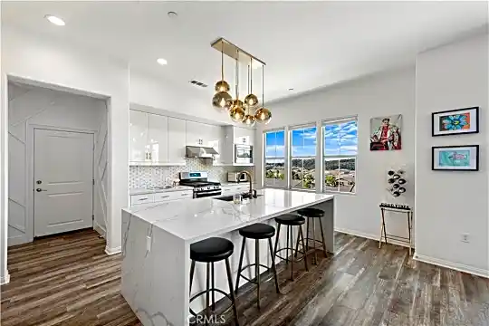 53 Promesa Ave Photo 1