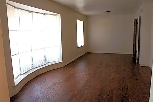 13426 Janwood Ln Photo 2
