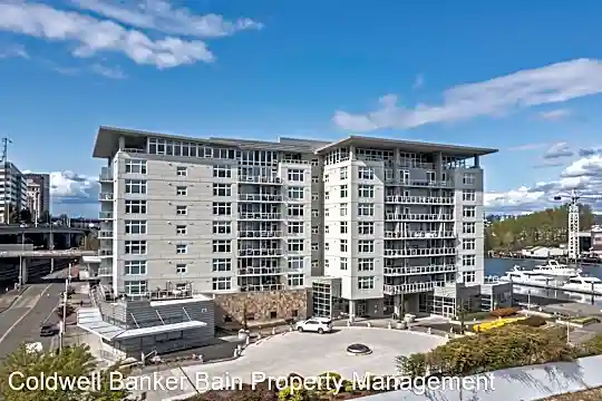 1515 Dock St Photo 1