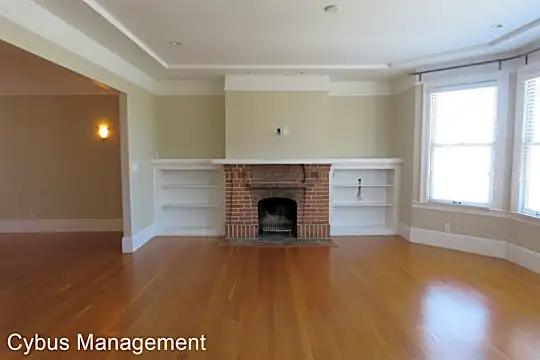 137 Clifford Terrace Photo 1