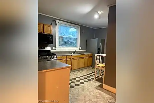 418 Pearl St Photo 2