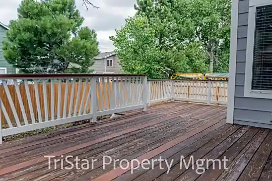 3170 Boot Hill Dr Photo 2