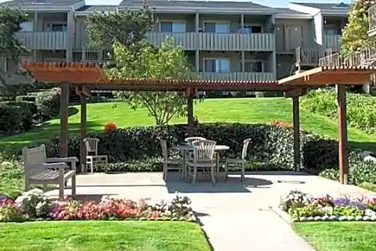 Evergreen Ridge Photo 1