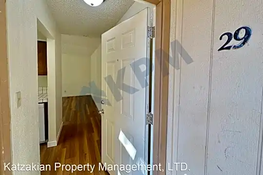 328 Northbank Ct Photo 2