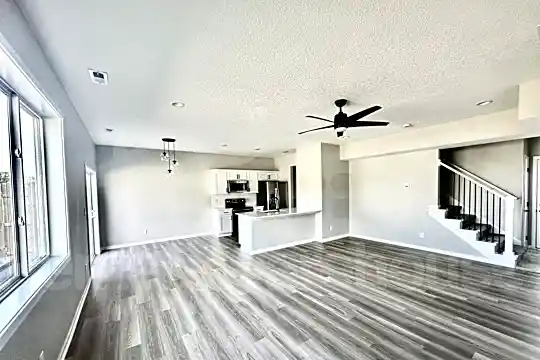 7000 Lake Hill Drive Photo 1