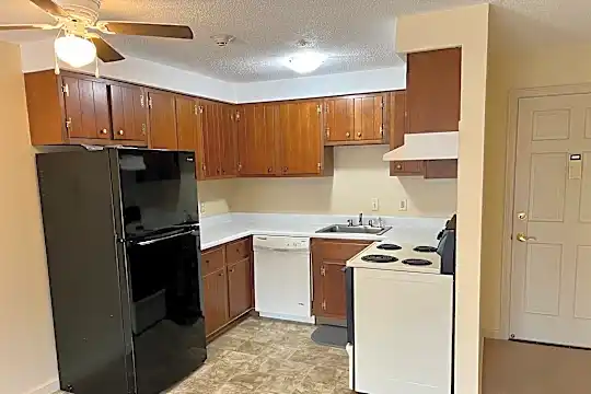 1371 Mendon Rd Photo 1