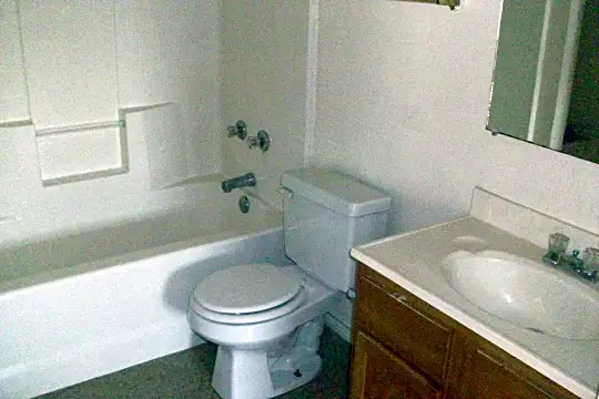 Bathroom.JPG