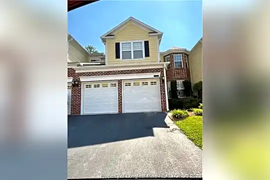 67 Hawk Ridge Dr Photo 1