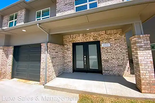 13512 Vinita Dr Photo 1