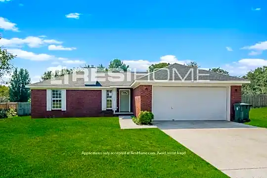 102 Lamirda Court Northwest Photo 1