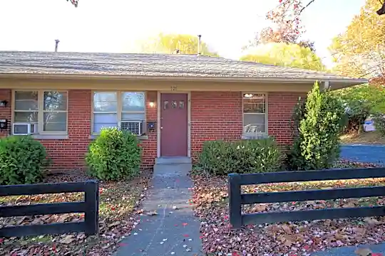121 St Ann Dr Photo 1