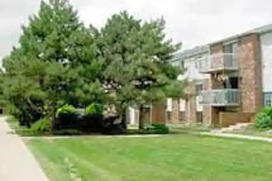 Hunter Woods Apartments Photo 1