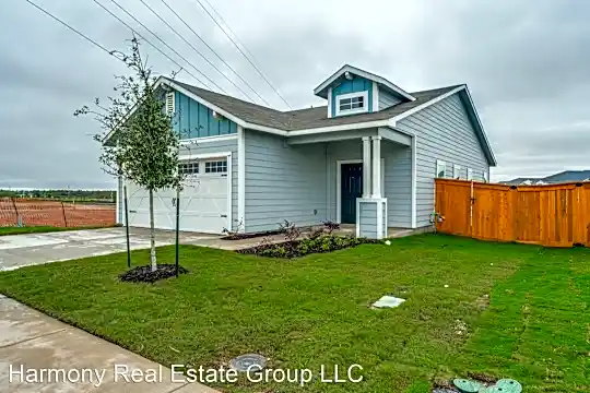 105 Shugart Street Photo 1