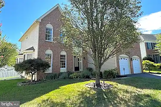 18429 Polynesian Ln Photo 2