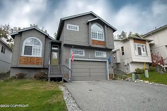 20511 Birch Crest Ln Photo 1