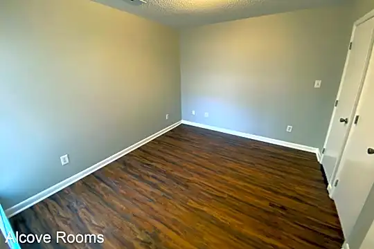 1251 University Ct Photo 1