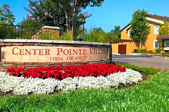 Center Pointe Villas Senior Apartment Homes Photo 2