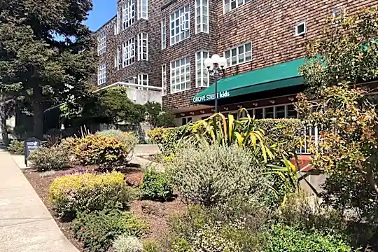 1385 Shattuck Ave. Photo 2
