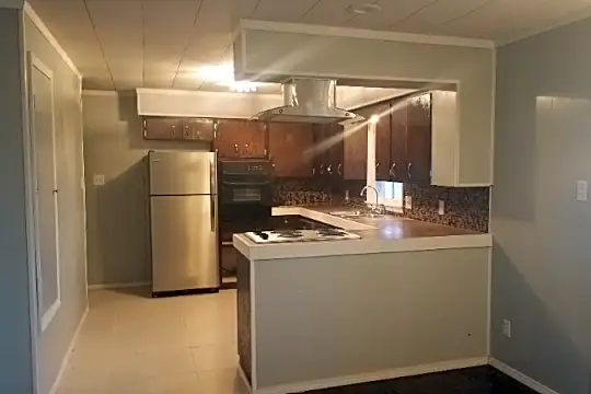 19 E Leslie Ln Photo 2