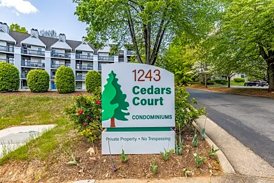 1243 Cedars Ct Photo 1