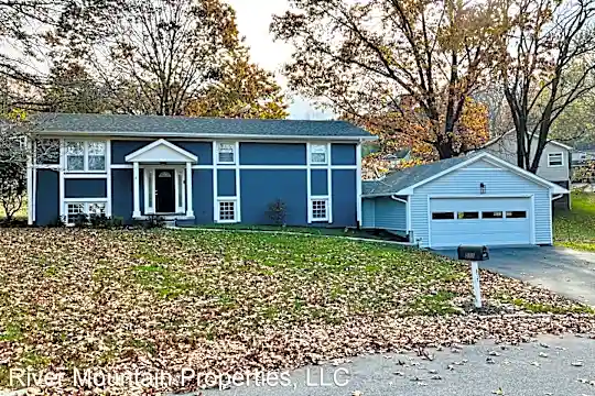 513 Cranwell Cir Photo 1