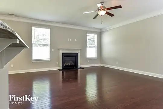 5205 Roshni Terrace Photo 2