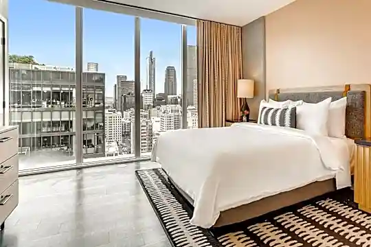 Sentral DTLA at 732 S. Spring Photo 1