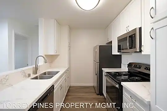 Mission Pacific Apartments Photo 1