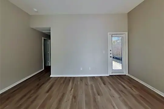 5006 Bay View Photo 2