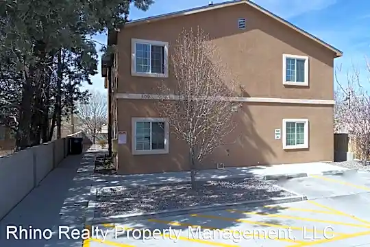 509 Valencia Dr SE Photo 1