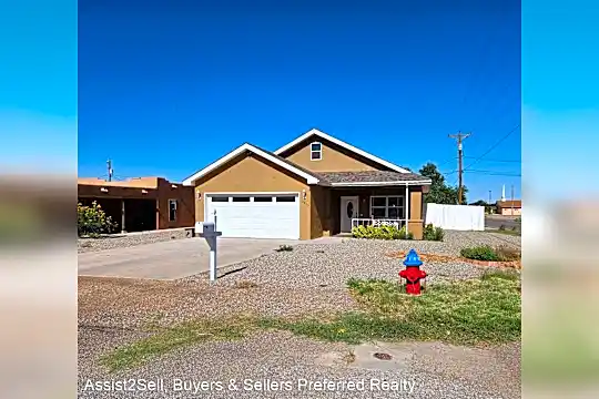 2415 Oregon Ave Photo 2