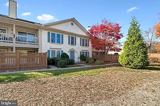 6066 Essex House Square #6066B Photo 2